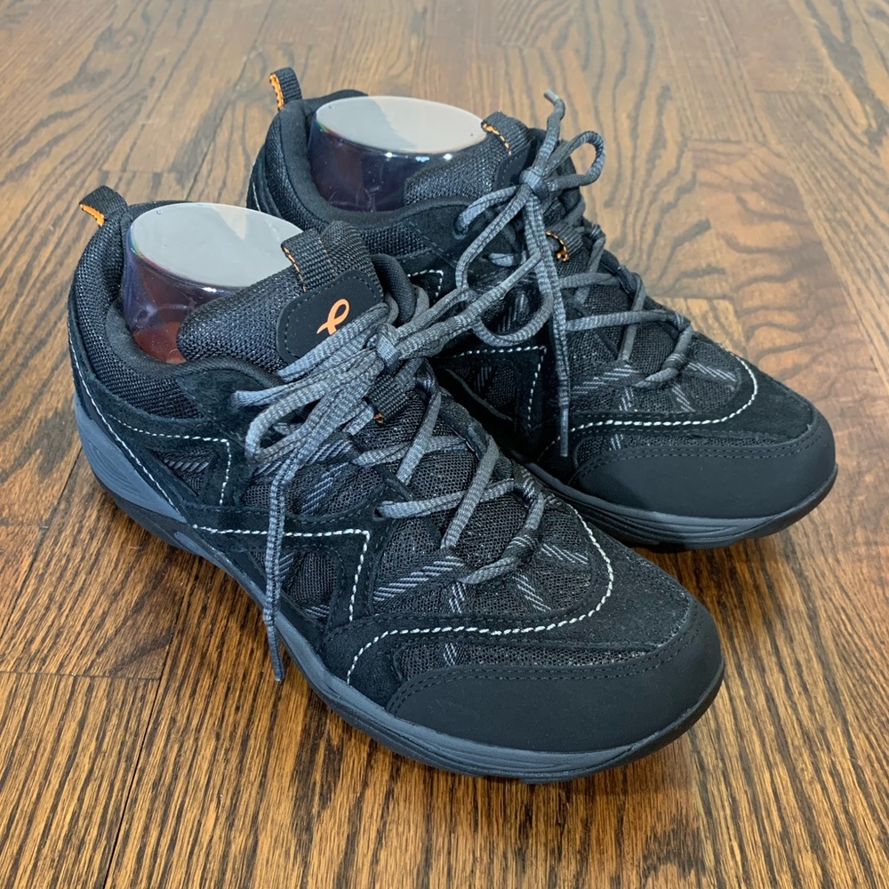 Easy Spirit Women's Exploremap Walking Shoe Black Size 8.5M